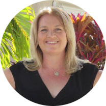 who is the best realtor in Sarasota - Eleanior Barr LLC